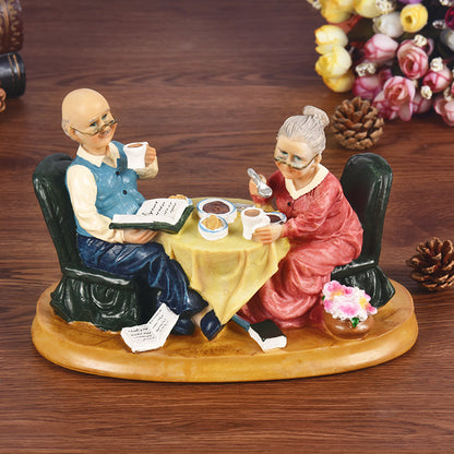 Eternal Bond – Handcrafted Decorative Love Sculpture