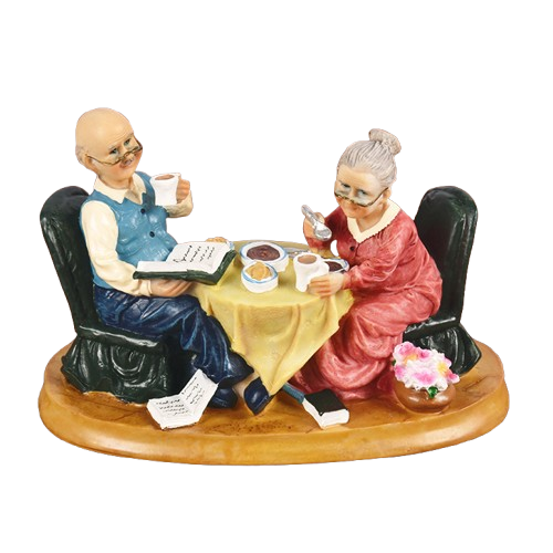 Eternal Bond – Handcrafted Decorative Love Sculpture